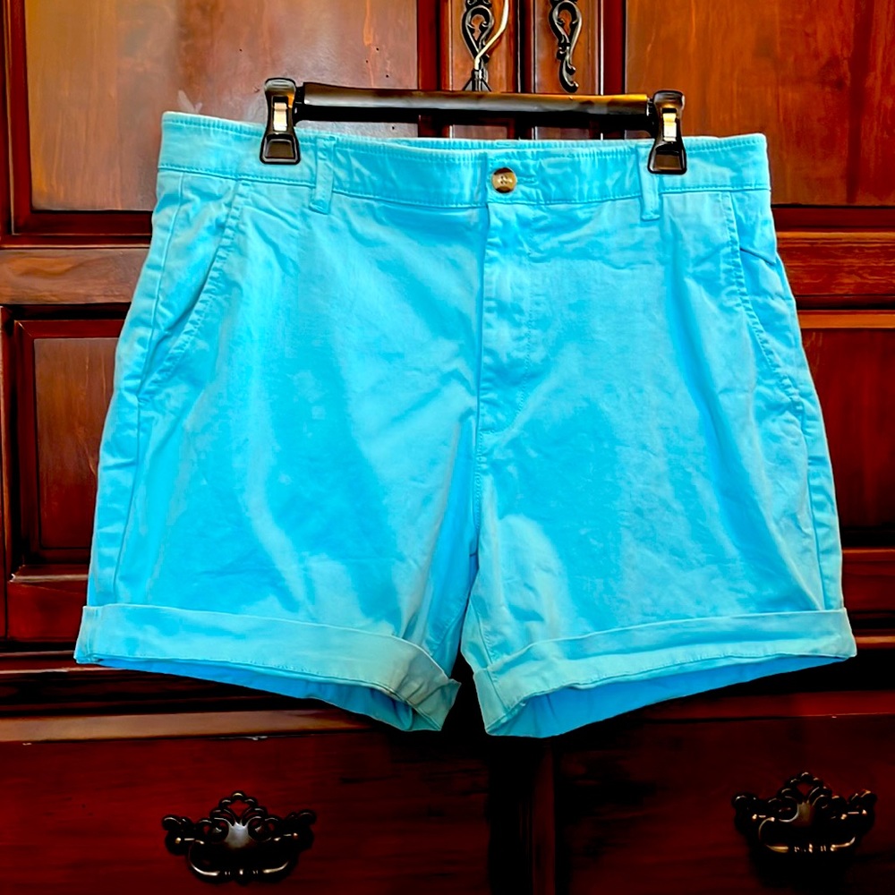 Crown & Ivy men’s shorts